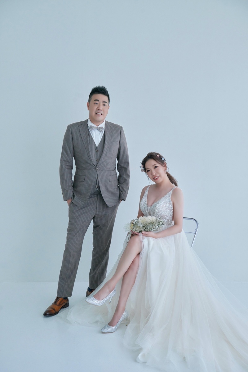 台中婚展 推薦 比堤婚紗 推薦客人：Mr. Chen＆Mrs. Huang 深V白紗