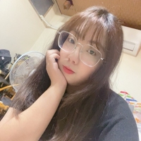 依依