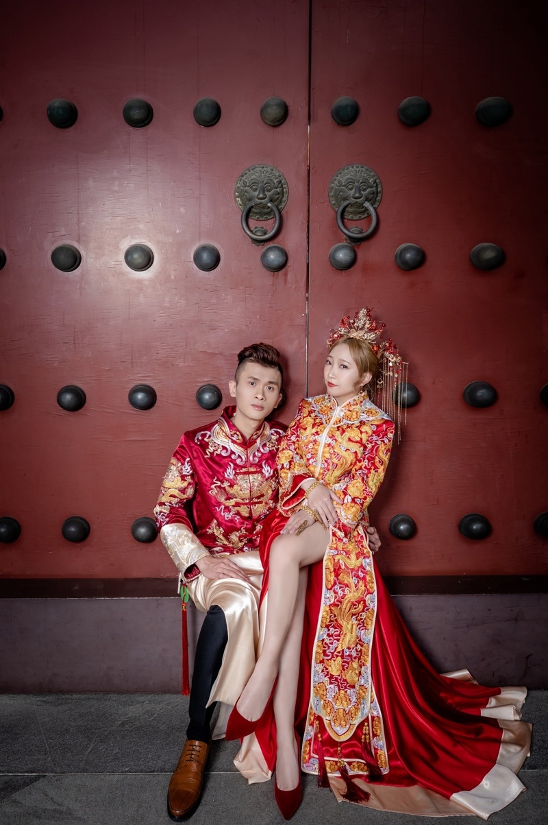 中式禮服 款式 推薦 比堤婚紗 推薦客人：Mr. Liao＆Mrs. Zeng 龍鳳褂