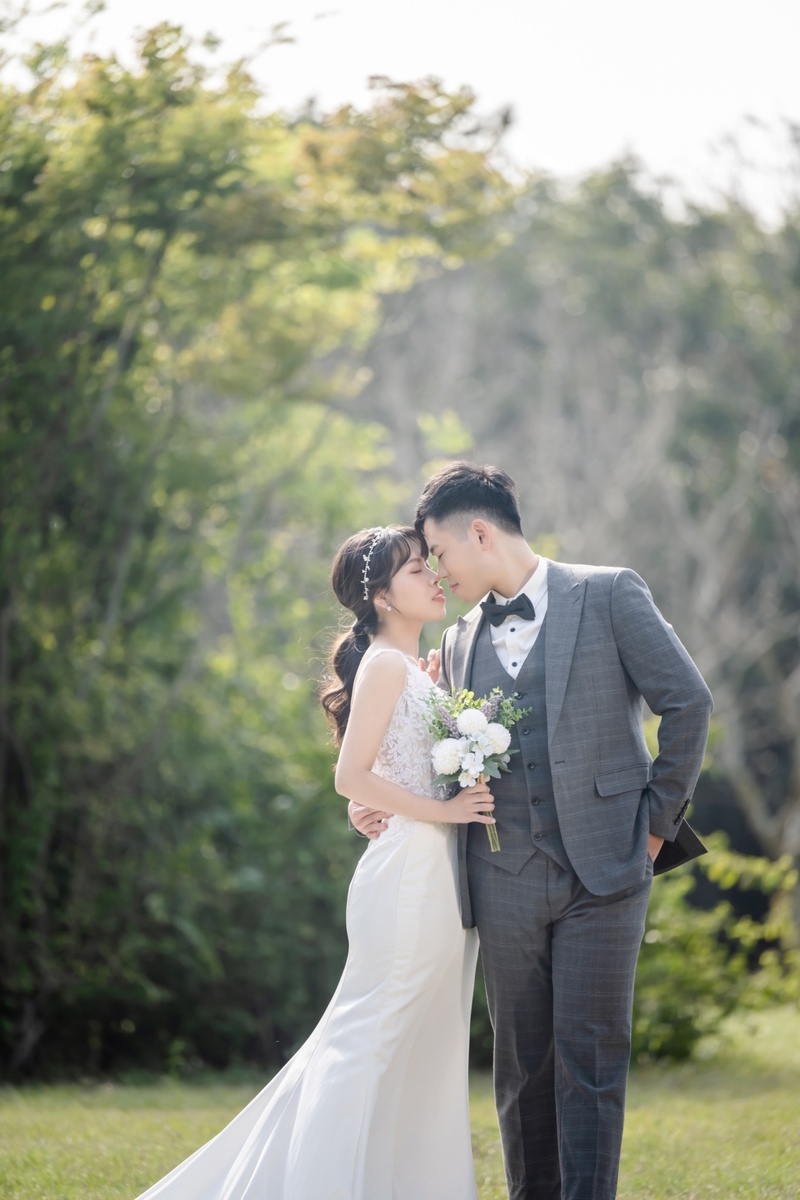 化妝師 推薦 比堤婚紗 推薦客人：Lin＆MiMi 緞布白紗
