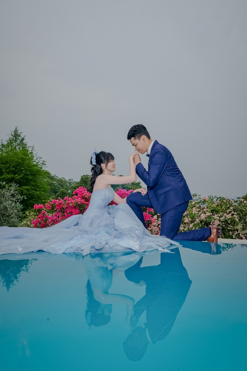 婚紗相 推薦 比堤婚紗 推薦客人：Mr. Wu＆Mrs. Lin 粉藍色晚禮服