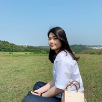詩霈 Sylvia.