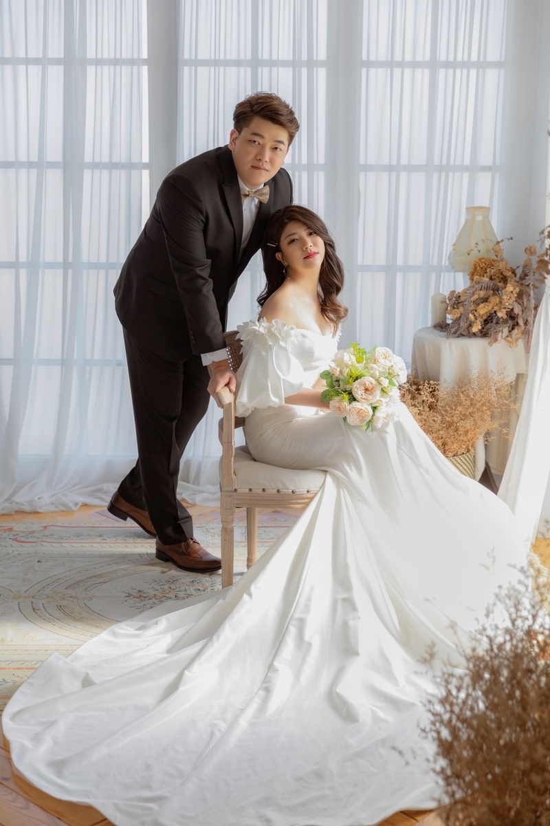 婚禮博覽會 推薦 比堤婚紗 推薦客人：Wei Hung＆Chia Jung 泡泡袖白紗