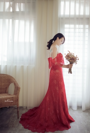 Elisa艾莉莎婚紗攝影工作室