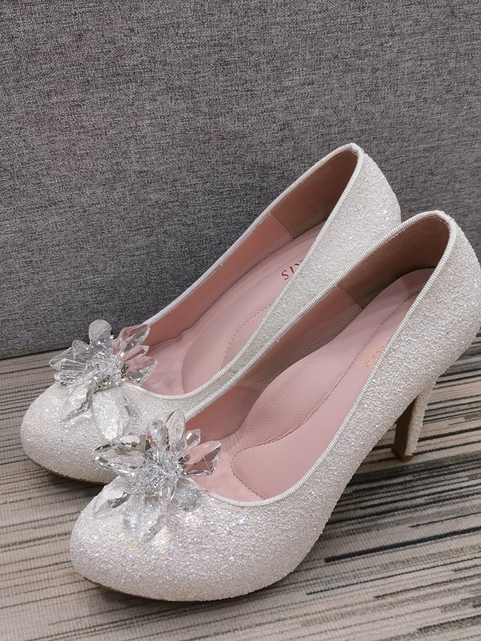 EPRIS艾佩絲手工男女鞋，百變多樣兩用穿婚鞋，讓你擁有不止一次的浪漫-婚禮廠商評價