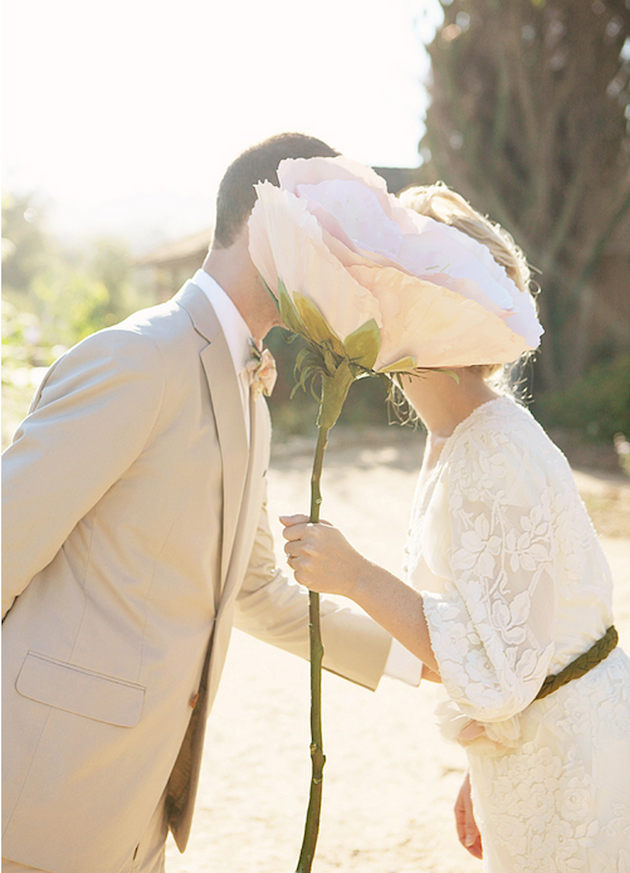 oversize-flower-bouquets-bridal-musings-wedding-blog-1