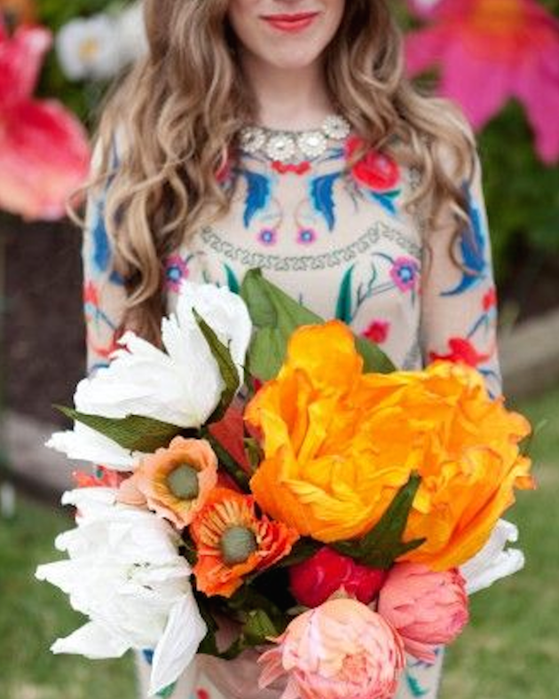 oversized-flower-bouquets-bridal-musings-wedding-blog-1