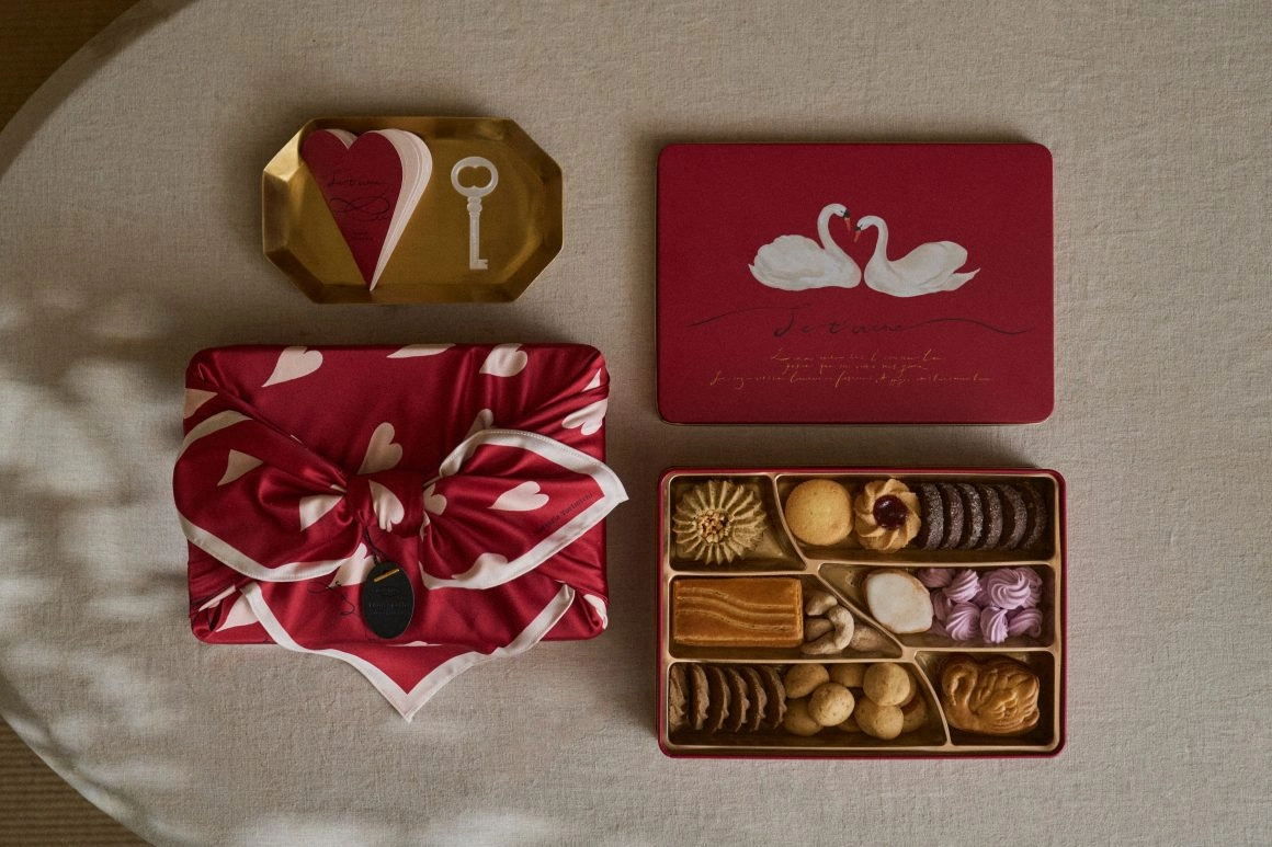 順道パン。風呂敷喜餅