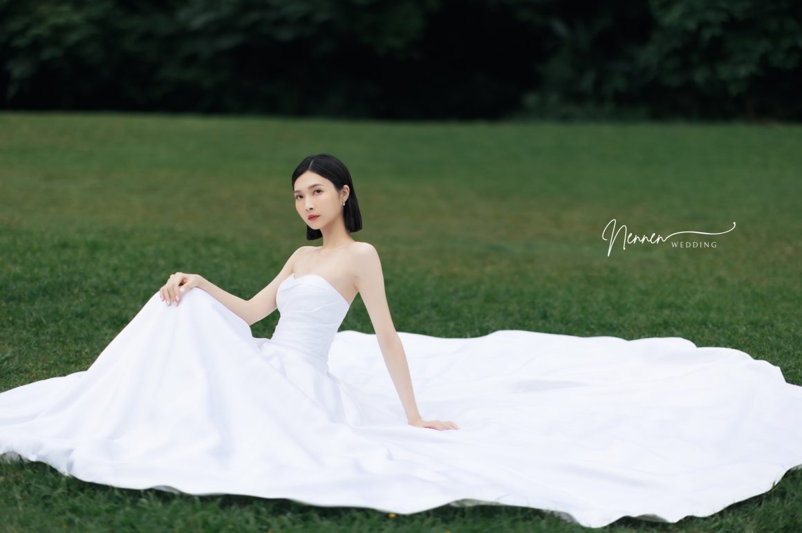戶外婚禮拖尾婚紗