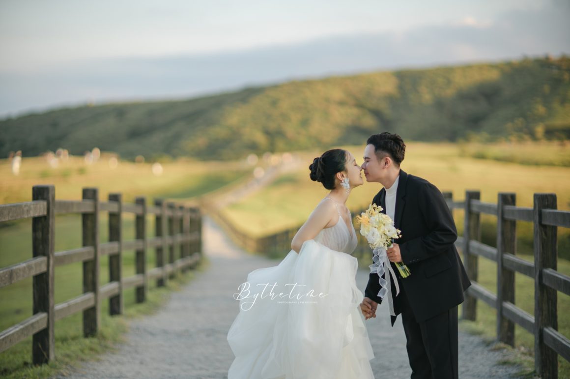 戶外婚禮拖尾婚紗